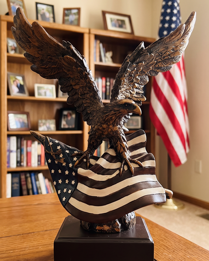 Hank Mercer - Patriotic Eagle Statue